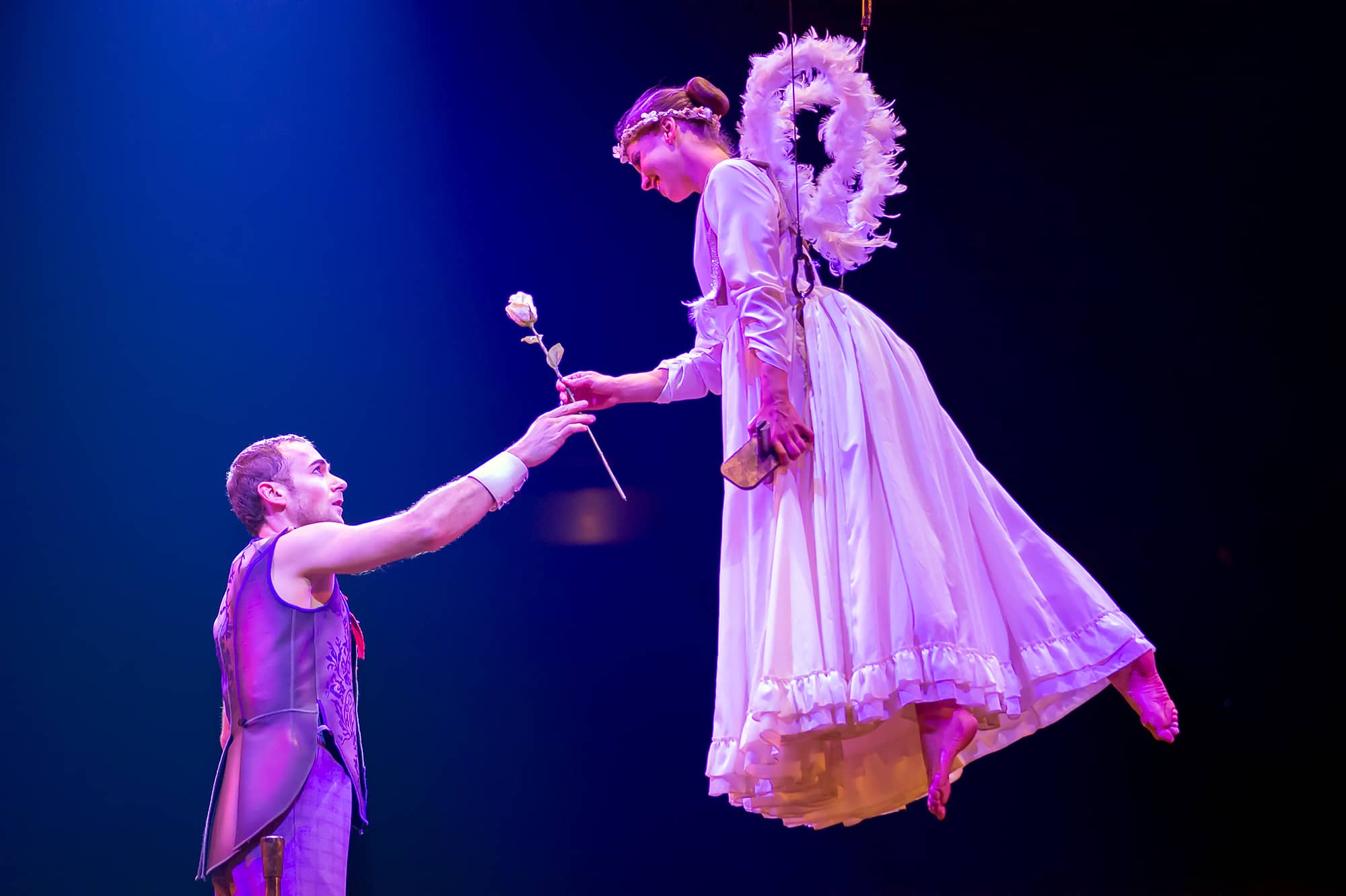 Le Cirque du Soleil débarque à Lille, c’est énorme ! Du 16 au 19 Avril 2020, pour 6 représentations seulement, Cortéo sera présenté au Zénith de Lille.